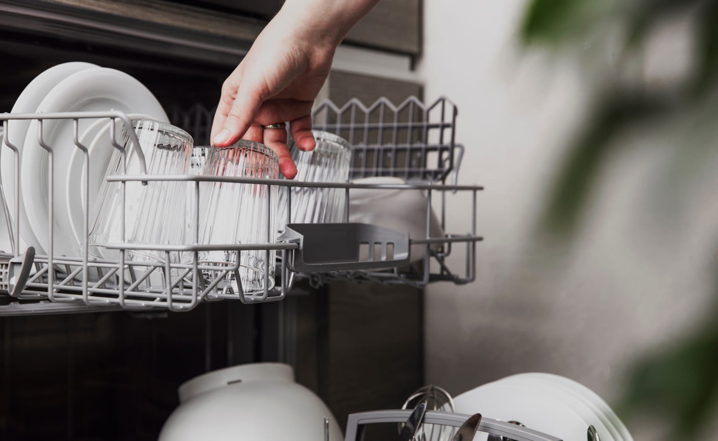 Как справиться с накипью — жесткая вода и посудомоечная машина